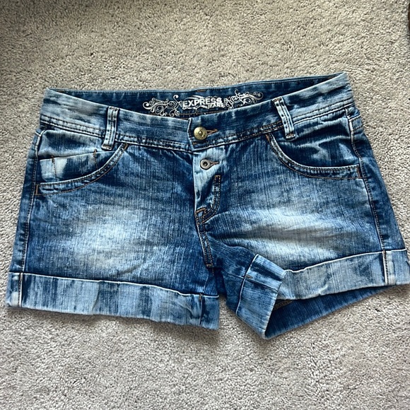 NWOT Express Shorts - Picture 1 of 5